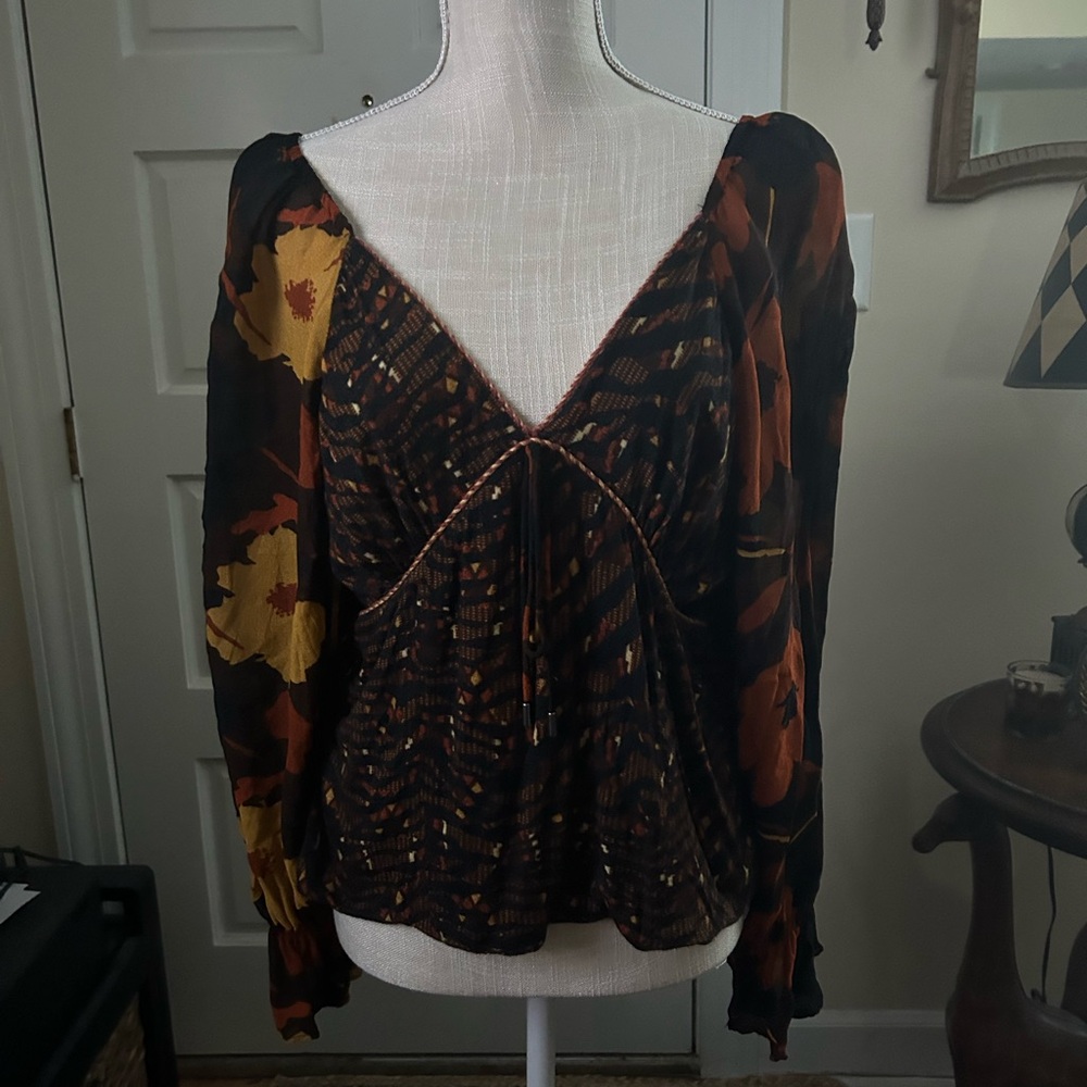 Anthropologie Conditions Apply top size XL. NWOT - Picture 2 of 9